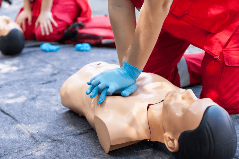 ERC FIRST AID Πρώτες Βοήθειες